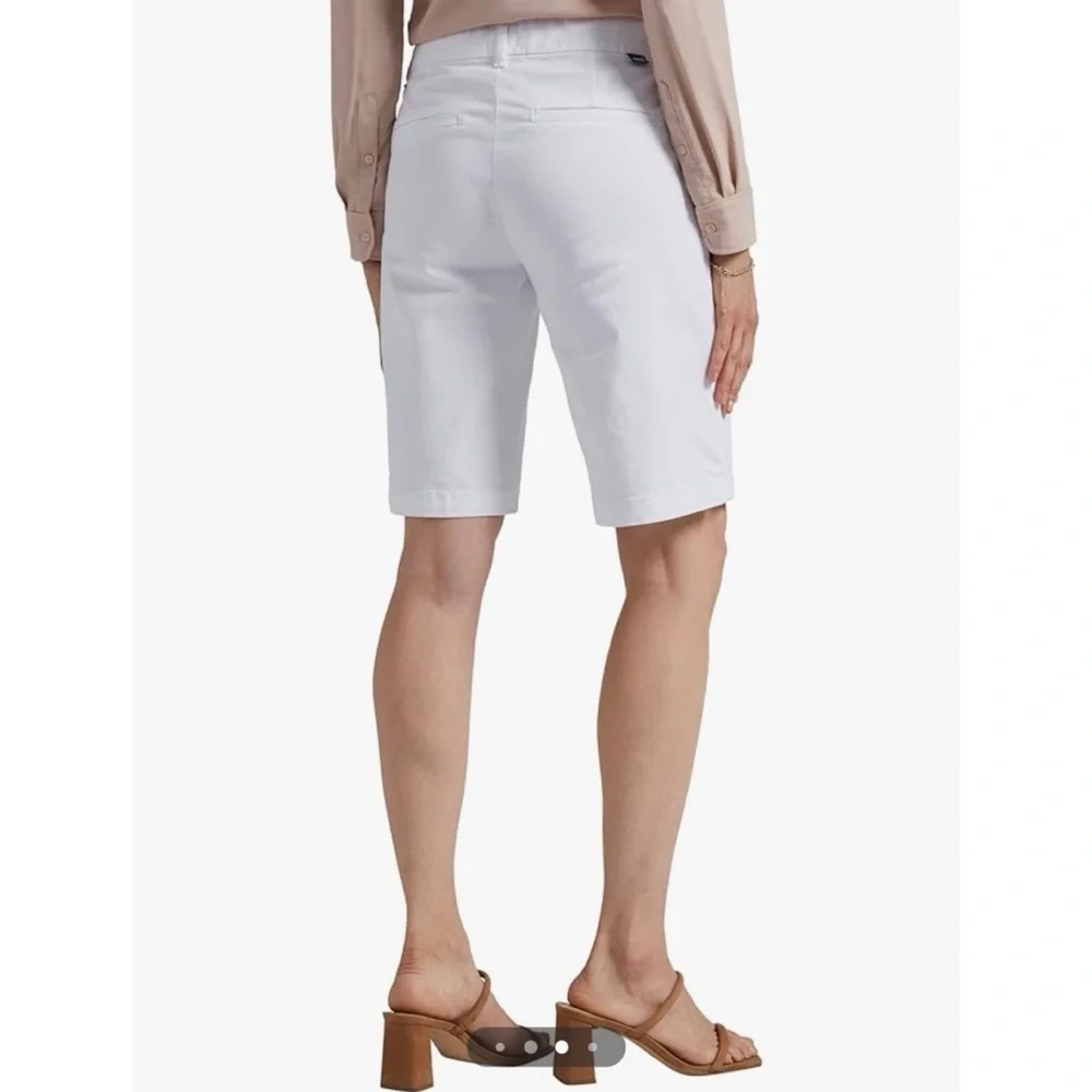 NWT Jag Jeans Women's Maddie Pull-on Bermuda Shorts size 6  11” inseam white